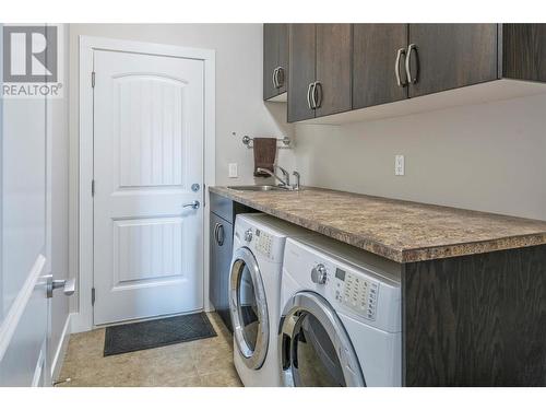 1406 29 Avenue, Vernon, BC - Indoor Photo Showing Laundry Room