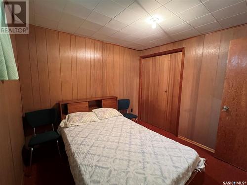 412 1St Street E, Meadow Lake, SK - Indoor Photo Showing Bedroom