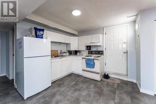 4203 Morgan Crescent, Prince George, BC - Indoor Photo Showing Kitchen
