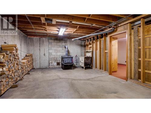 5505 Old Kamloops Road, Vernon, BC - Indoor Photo Showing Basement
