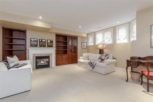 85 Church Street|Unit #17, Mississauga, ON - Indoor With Fireplace