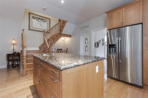 85 Church Street|Unit #17, Mississauga, ON - Indoor Photo Showing Kitchen With Double Sink