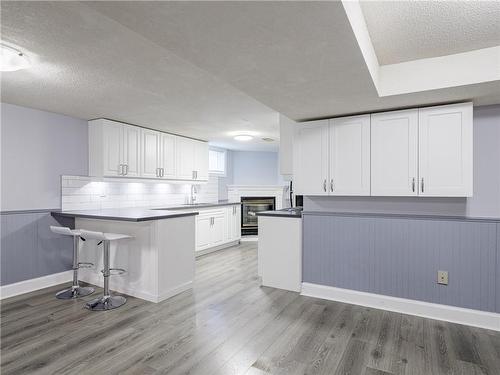 35 Orlando Drive, St. Catharines, ON - Indoor Photo Showing Kitchen
