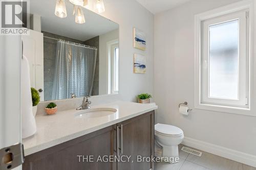 125 Savannah Ridge Drive, Brant, ON - Indoor Photo Showing Bathroom