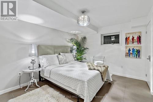 253 Roxton Road, Toronto, ON - Indoor Photo Showing Bedroom