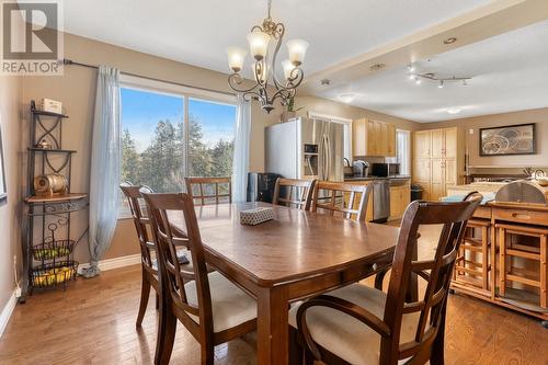 2285 Somerset Road, West Kelowna, BC - Indoor Photo Showing Dining Room