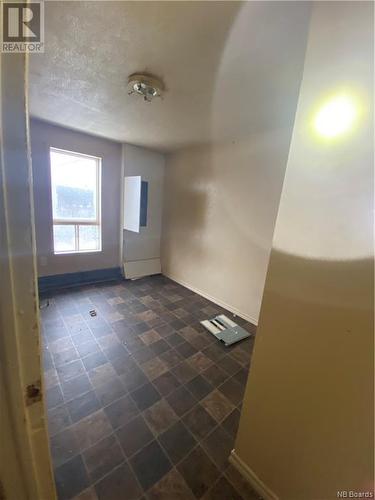 528-530 Canada Road, Edmundston, NB - Indoor Photo Showing Other Room