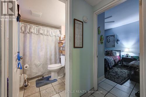 218 Catharine St N, Hamilton, ON - Indoor Photo Showing Bathroom