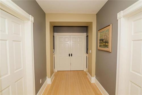 152 2Nd Street Se, Carman, MB - Indoor Photo Showing Other Room
