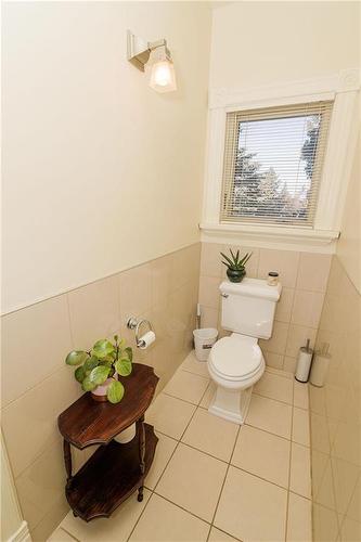 152 2Nd Street Se, Carman, MB - Indoor Photo Showing Bathroom