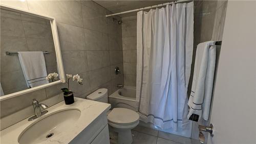 340 Dixon Road|Unit #1413, Etobicoke, ON - Indoor Photo Showing Bathroom