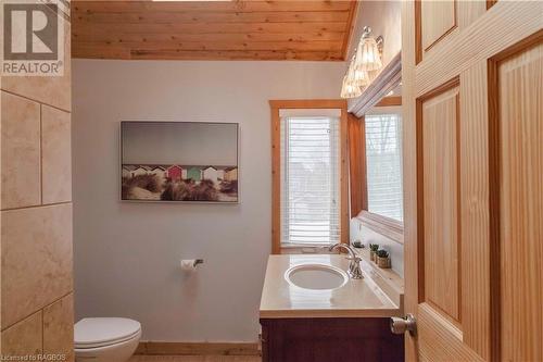 1212 Sauble Falls Road, Sauble Beach, ON - Indoor Photo Showing Bathroom