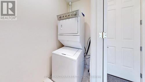 3735 Riva Avenue, Innisfil, ON - Indoor Photo Showing Laundry Room