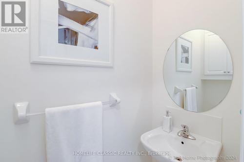 30 Vinod Rd, Markham, ON - Indoor Photo Showing Bathroom