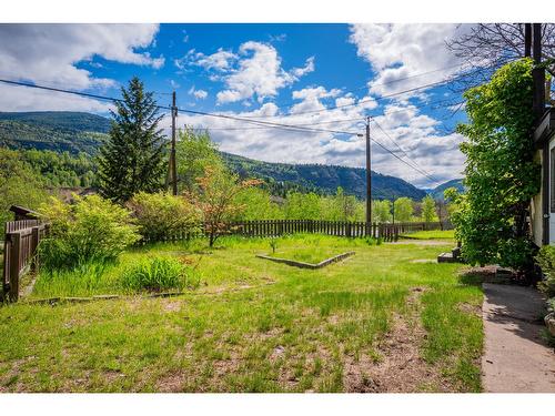 228 1St Ave, Trail, BC - Outdoor With View