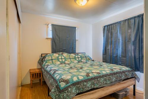 228 1St Ave, Trail, BC - Indoor Photo Showing Bedroom