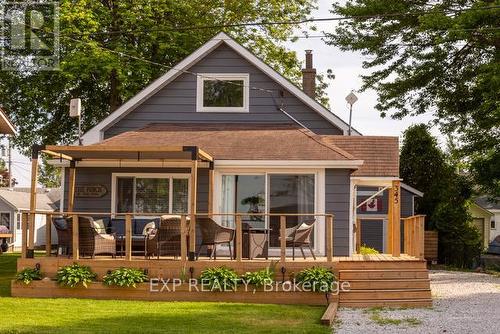 345 Bayview Avenue, Chatham-Kent, ON - Outdoor With Deck Patio Veranda