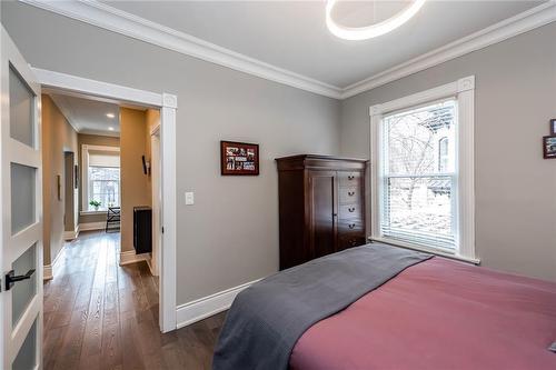 14 Bold Street, Hamilton, ON - Indoor Photo Showing Bedroom