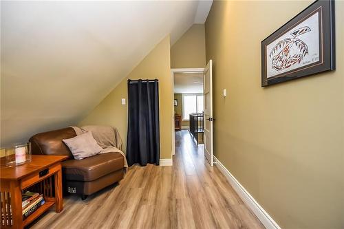 14 Bold Street, Hamilton, ON - Indoor Photo Showing Other Room