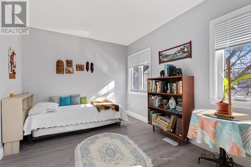 1-14 Mortimer Street, Prince Edward County, ON - Indoor Photo Showing Bedroom