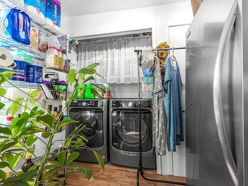 Chambre Ã Â coucher - 2050  - 2054 Rue Thomas-Duchaine, Québec (La Haute-Saint-Charles), QC - Indoor Photo Showing Laundry Room