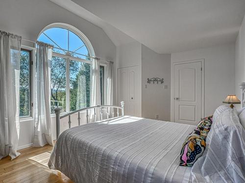 Chambre Ã Â coucher - 848  - 850 Place Fleurie, Sainte-Adèle, QC - Indoor Photo Showing Bedroom