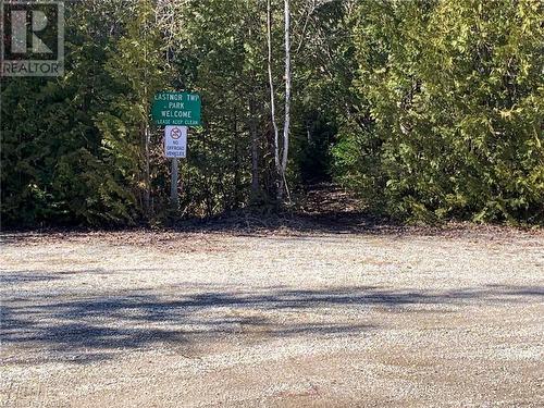 AT THE WESTERN END OF LITTLE PIKE BAY RD - 6 Dunn Street, Northern Bruce Peninsula, ON 