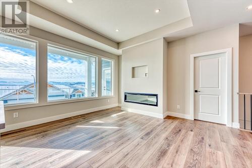 168 Whistler Place, Vernon, BC - Indoor With Fireplace