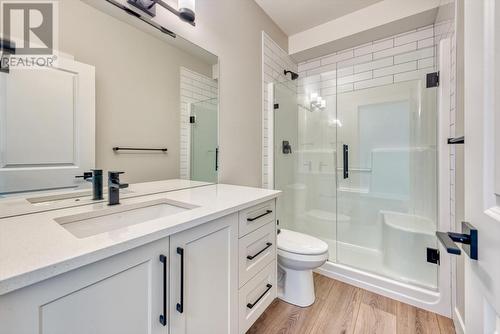 168 Whistler Place, Vernon, BC - Indoor Photo Showing Bathroom