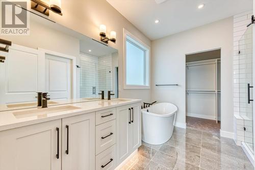 168 Whistler Place, Vernon, BC - Indoor Photo Showing Bathroom