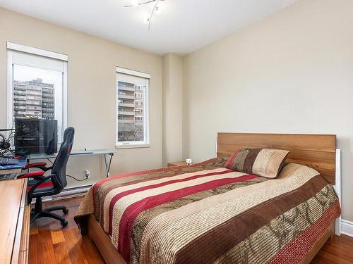 Bedroom - 409-950 Boul. Lebeau, Montréal (Saint-Laurent), QC - Indoor Photo Showing Bedroom