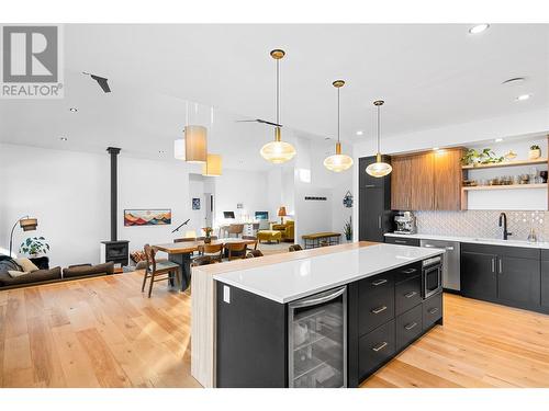 1535 Birch Drive, Revelstoke, BC - Indoor Photo Showing Kitchen