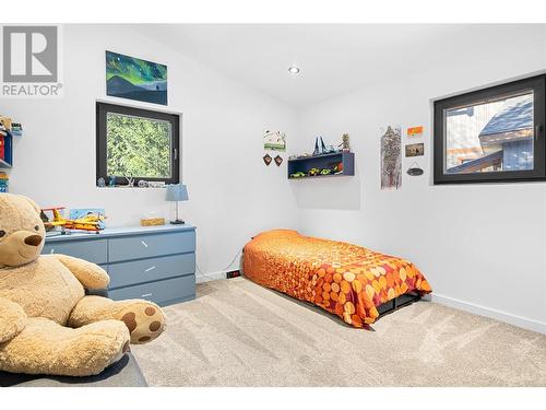 1535 Birch Drive, Revelstoke, BC - Indoor Photo Showing Bedroom
