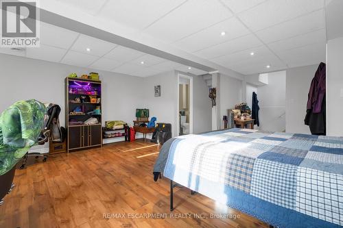 4649 Sussex Dr, Niagara Falls, ON - Indoor Photo Showing Bedroom