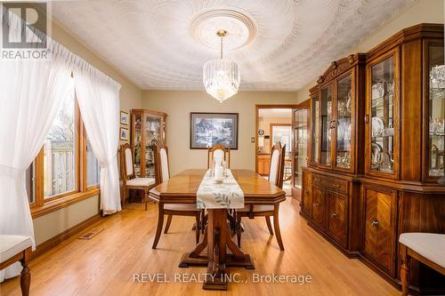 3412 Vinehaven Trail, Lincoln, ON - Indoor Photo Showing Dining Room