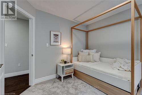 152 Bowman Drive, Middlesex Centre, ON - Indoor Photo Showing Bedroom