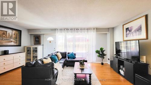 Unit 1 - 30 Grandravine Drive, Toronto, ON - Indoor Photo Showing Living Room