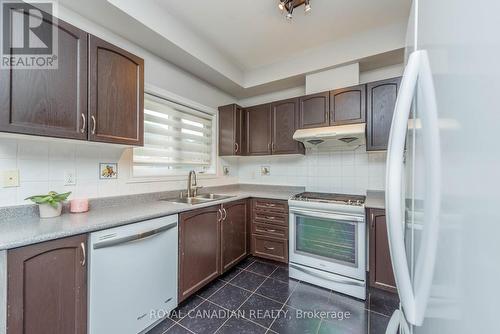 96 Clearfield Dr, Brampton, ON - Indoor Photo Showing Kitchen With Double Sink