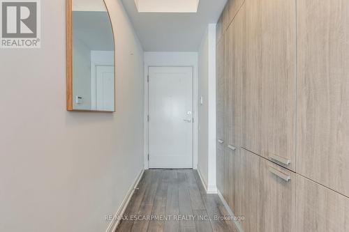 #4008 -50 Charles St, Toronto, ON - Indoor Photo Showing Other Room