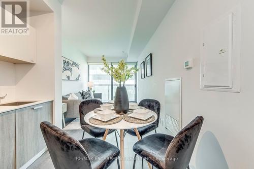 #4008 -50 Charles St, Toronto, ON - Indoor Photo Showing Dining Room