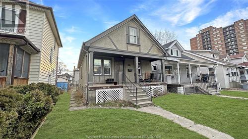 211 Josephine, Windsor, ON - Outdoor With Deck Patio Veranda With Facade