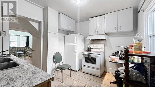 211 Josephine, Windsor, ON - Indoor Photo Showing Kitchen With Double Sink