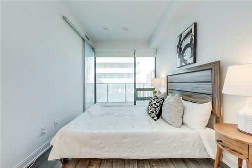 50 Charles Street E|Unit #4008, Toronto, ON - Indoor Photo Showing Bedroom