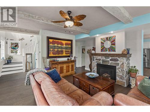 1907 Abbott Street, Kelowna, BC - Indoor Photo Showing Living Room With Fireplace