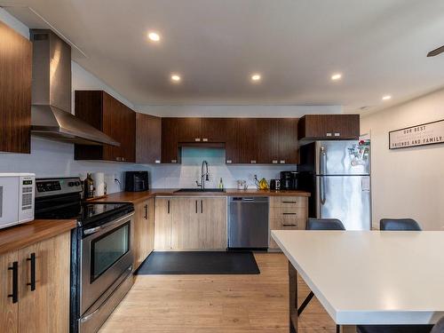 Dwelling - 226 Rg Kempt, Mont-Saint-Grégoire, QC - Indoor Photo Showing Kitchen