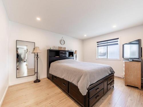 Dwelling - 226 Rg Kempt, Mont-Saint-Grégoire, QC - Indoor Photo Showing Bedroom