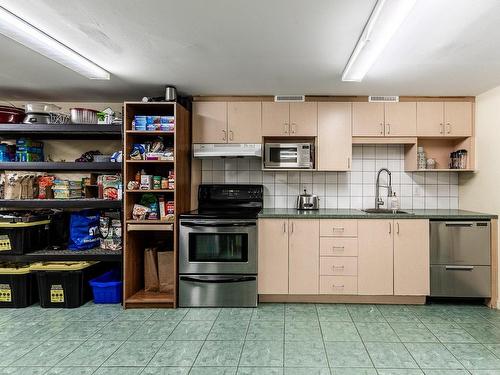 Cuisinette - 1683 Rue Bellerive, Saint-Jean-Sur-Richelieu, QC - Indoor Photo Showing Kitchen