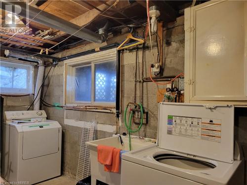 1232 Twin Lakes Road A, New Liskeard, ON - Indoor Photo Showing Laundry Room