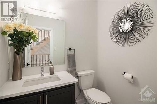 333 Moonlight Drive, Russell, ON - Indoor Photo Showing Bathroom