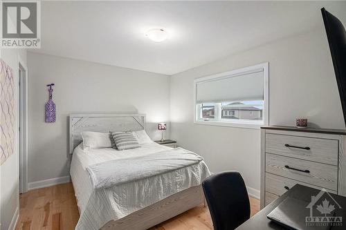 333 Moonlight Drive, Russell, ON - Indoor Photo Showing Bedroom